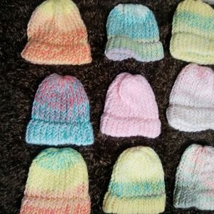 Hand m@debate beenies